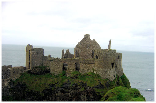 dunluce-castle-northern-ireland-4939396